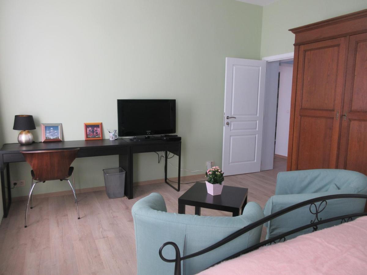 B&B Les Iris Brussel Bagian luar foto