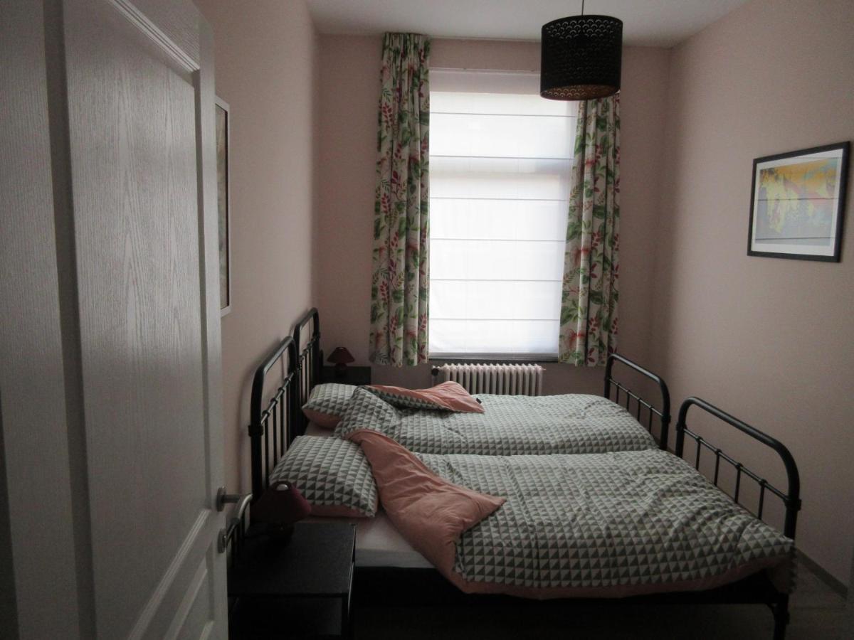 B&B Les Iris Brussel Bagian luar foto