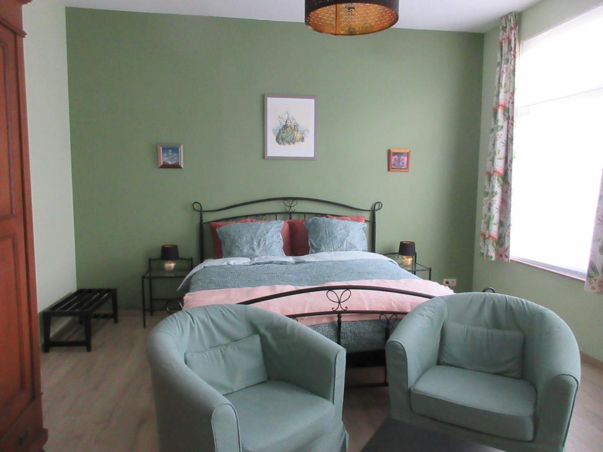 B&B Les Iris Brussel Bagian luar foto